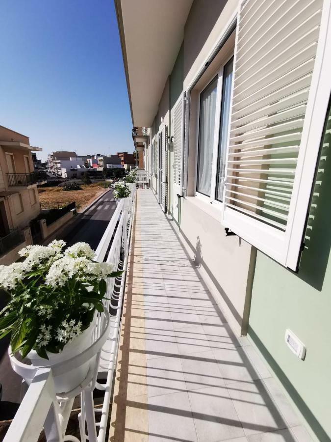 Tra Sole E Mare Monopoli Exterior foto