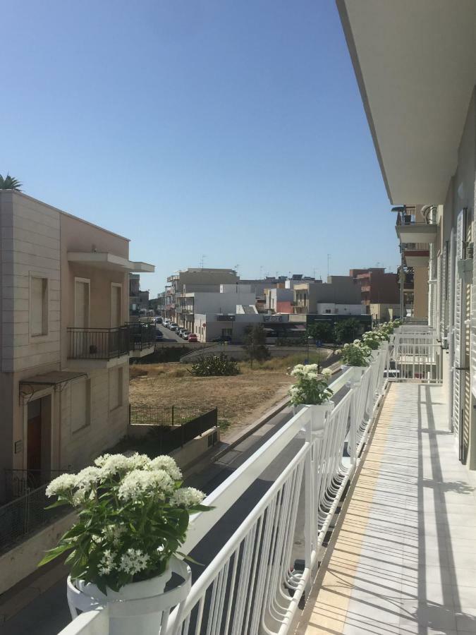 Tra Sole E Mare Monopoli Exterior foto